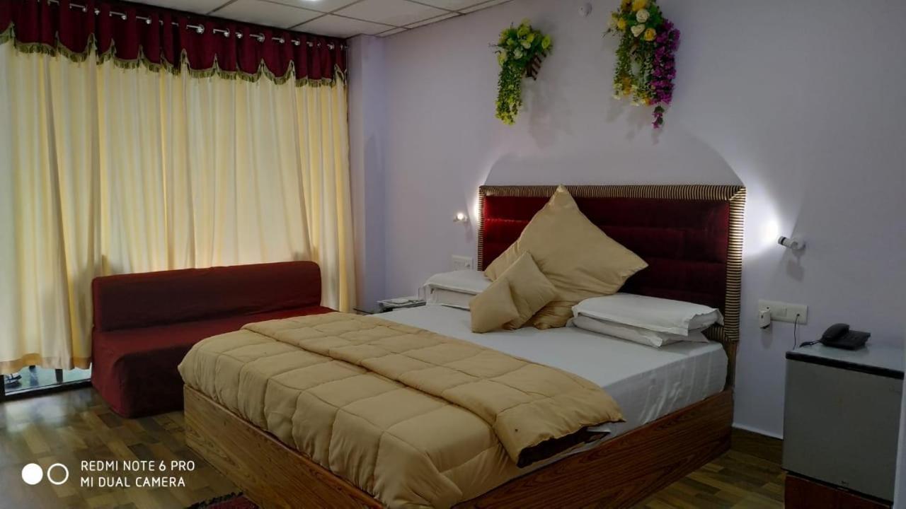 Coconhuts Beach Resort Lakshmanpur Екстериор снимка