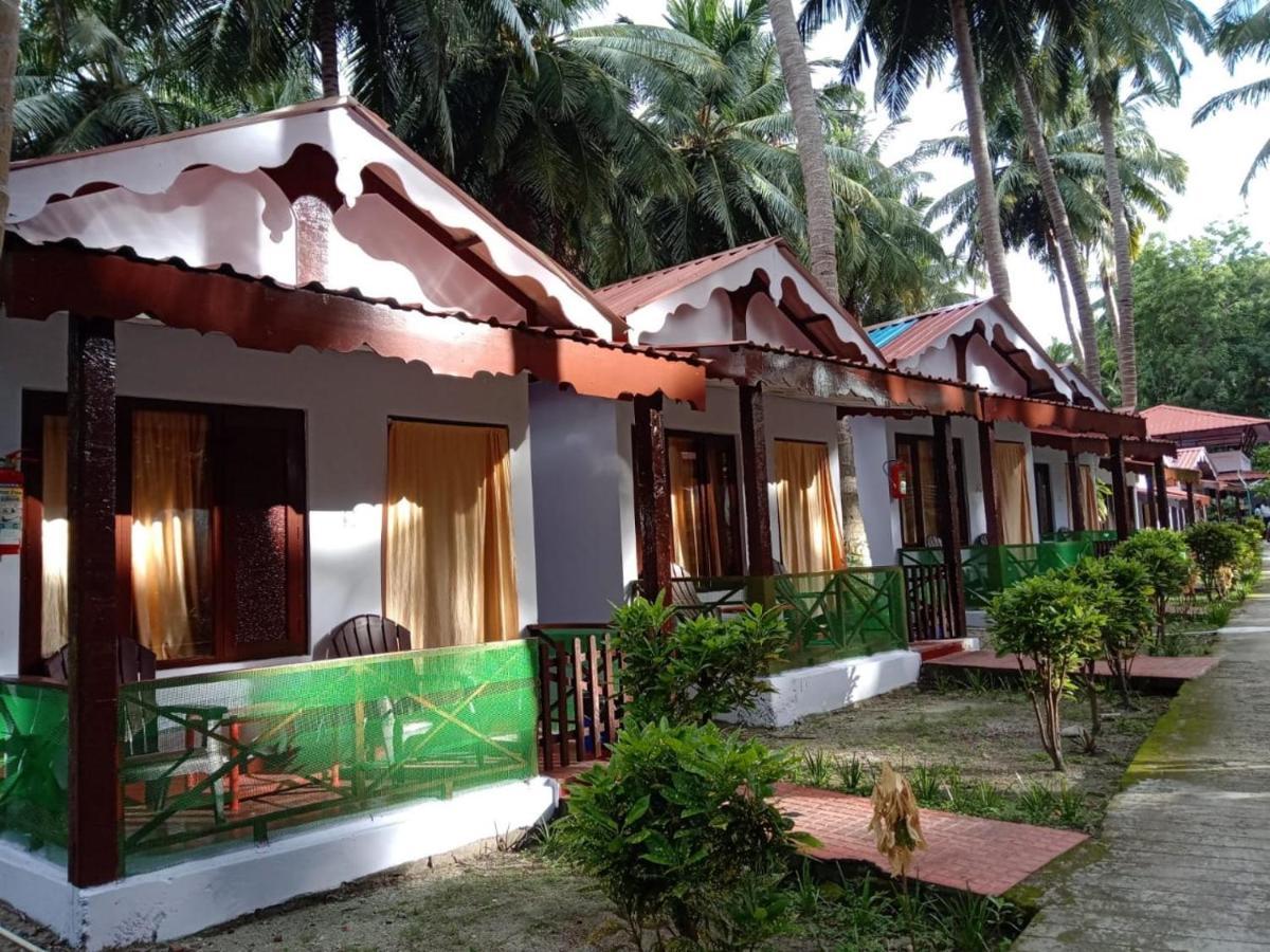 Coconhuts Beach Resort Lakshmanpur Екстериор снимка