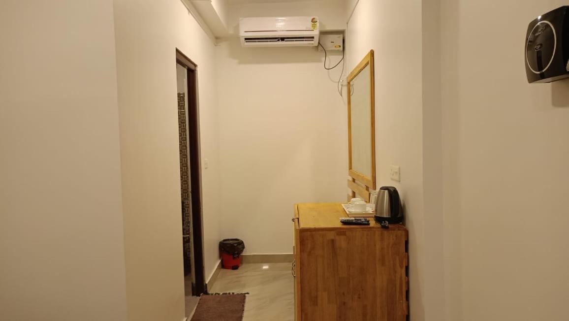 Coconhuts Beach Resort Lakshmanpur Екстериор снимка
